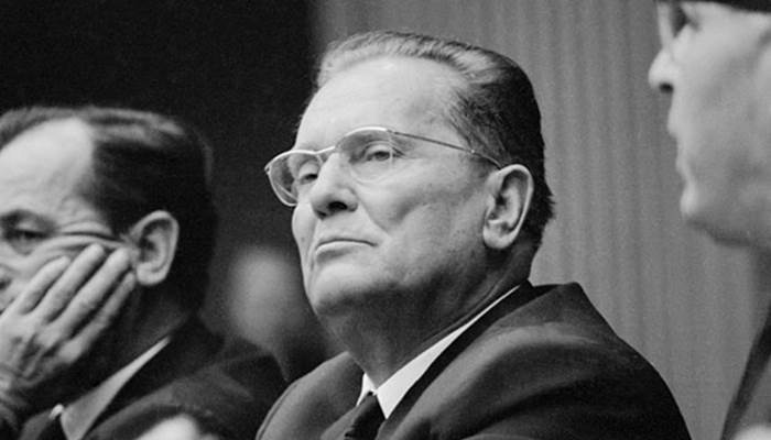 Na slici se nalazi jugoslovenski doživotni predsjednik Josip Broz Tito.