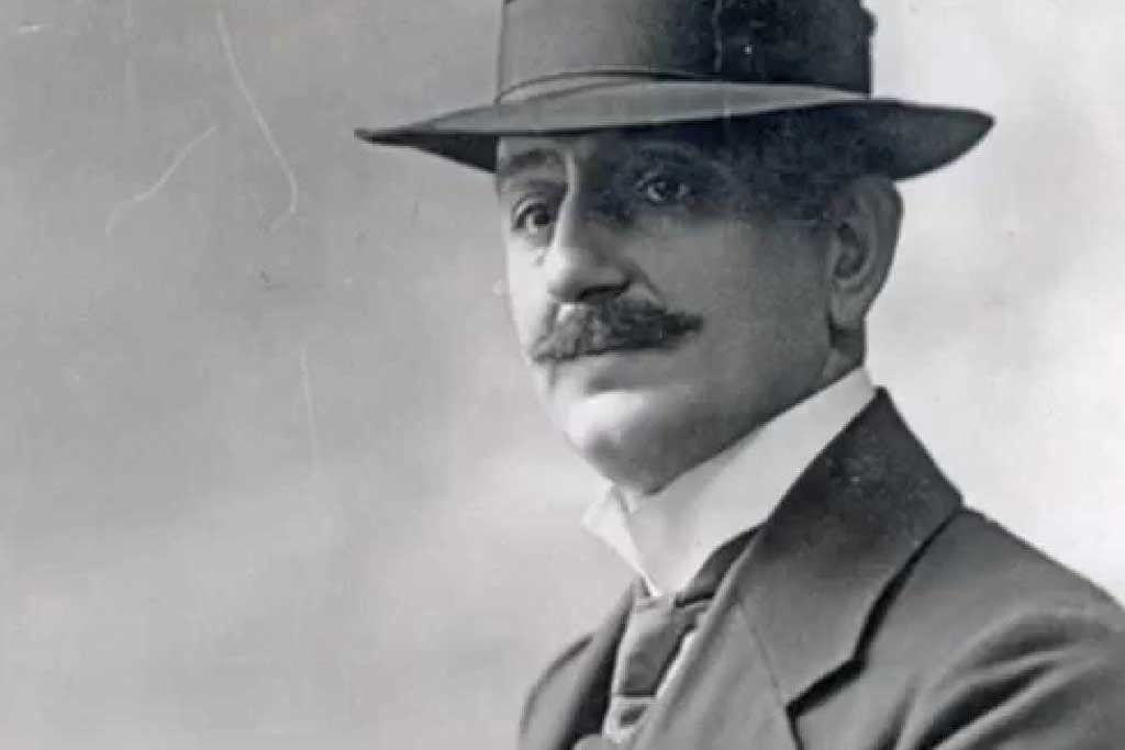 na slici je Aleksa Šantić