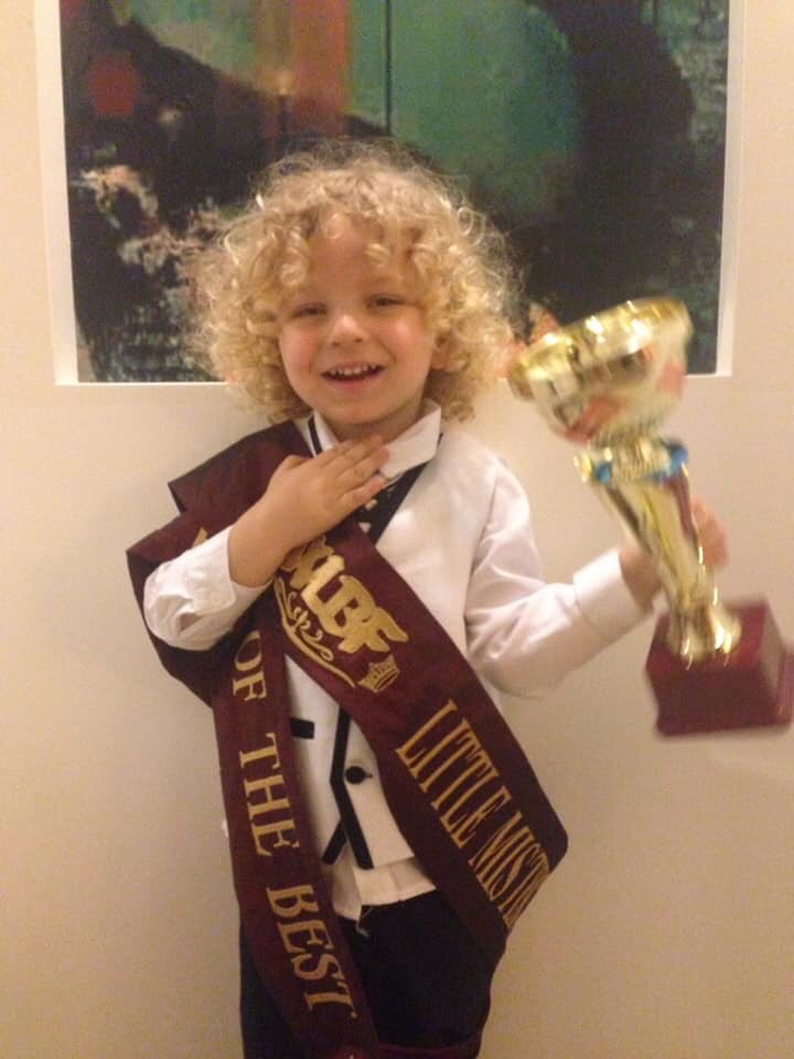 Viktor Đukić pobjednik na ''Miss and Mister World 2019'' u Turskoj.