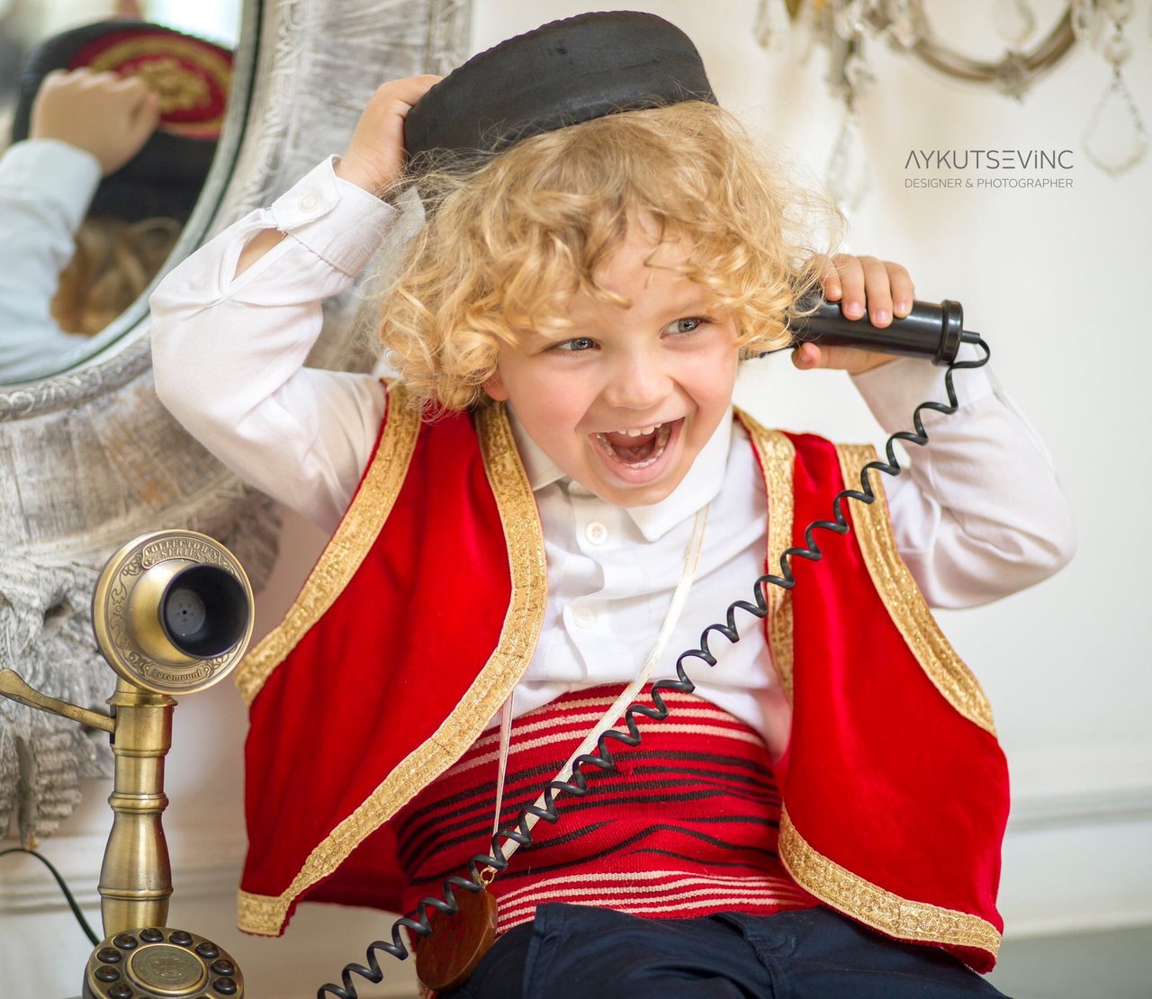 Viktor Đukić pobjednik na ''Miss and Mister World 2019'' u Turskoj.