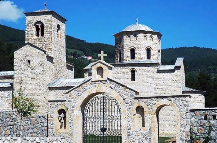 Manastir Đurđevi Stupovi