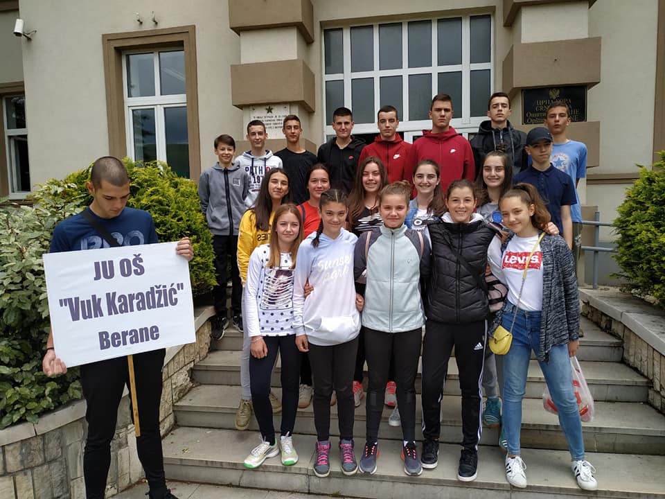 U košarci, rukometu i atletici, Berane će predstavljati, od 31. maja do drugog juna, učenice i učenici osnovnih škola „Vuk Karadžić“ i „Radomir Mitrović“ na 36. Školskim sportskim igrama u Baru, koje organizuje Crnogorski školski sportski savez.