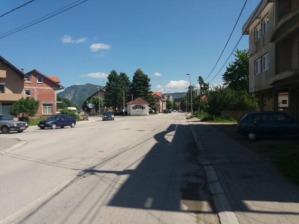 Na slici se nalazi grad Berane