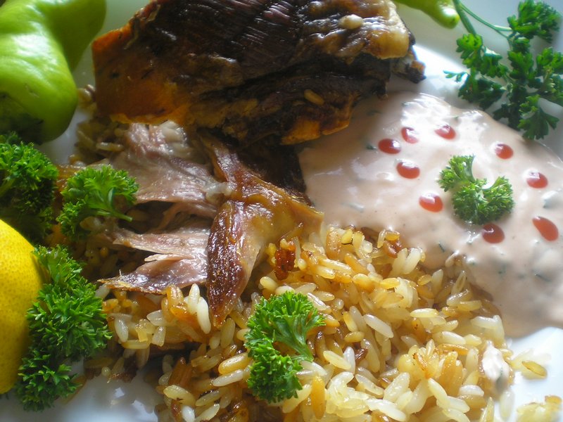 Jagnjetina sa pirinčem i ajoli prelivom