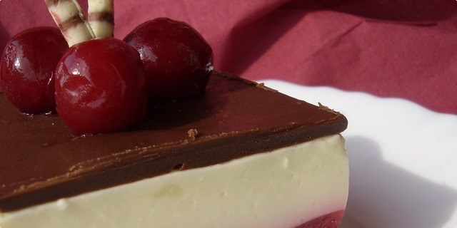 Vanilla cherry kocke
