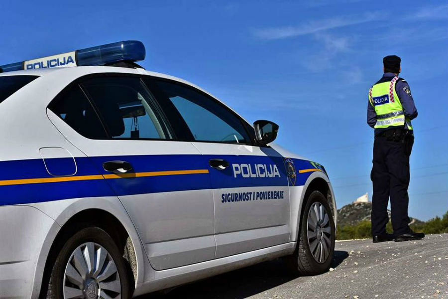 policija
