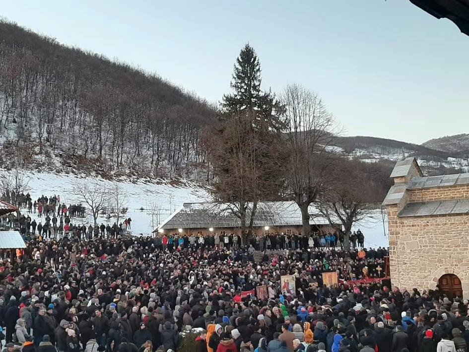 Veličanstvena litija i večeras u Beranama