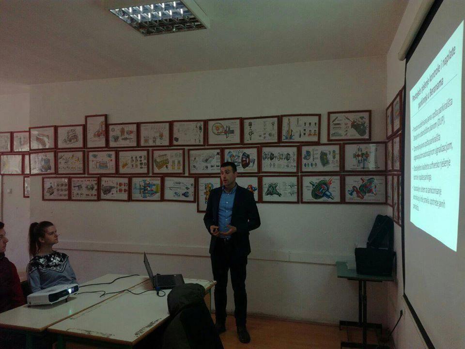 Predavanje u vezi parking zona održano u školi "Vukadin Vukadinović"