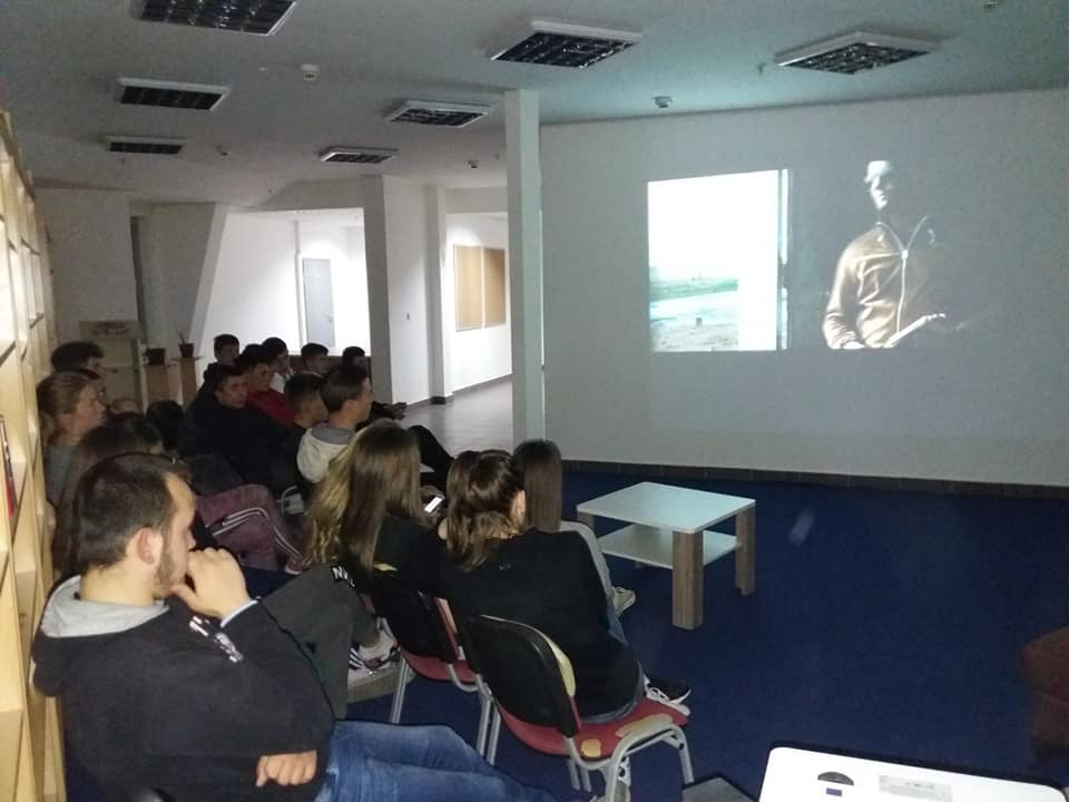 Organizovano Filmsko veče u Đačkom domu