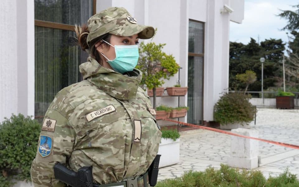 Dvije stotine vojnika čuvaju karantine i Klinički centar CG