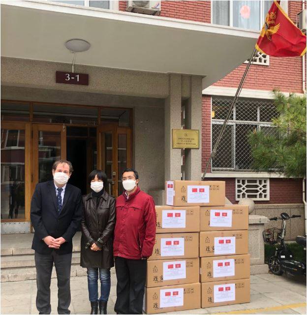 Kina donirala Crnoj Gori 5,000 zaštitnih maski