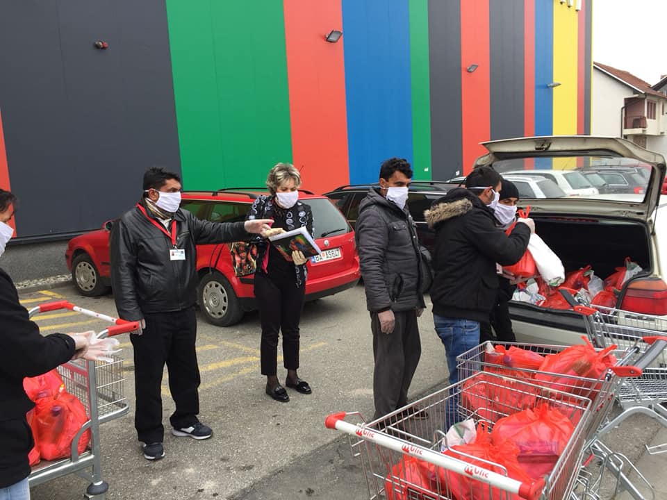 Opština Berane uručila pakete sa higijenom za 73 porodice RAE populacije