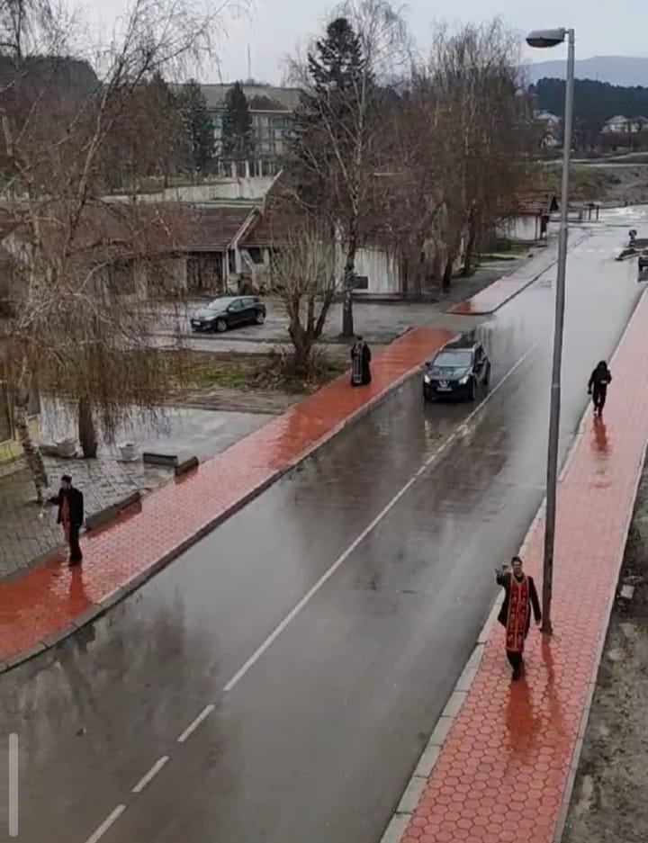 Sveštenici organizovali još jedno osvještavanje ulica