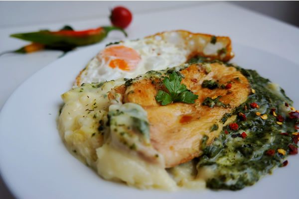 Spanać sa bijelim mesom