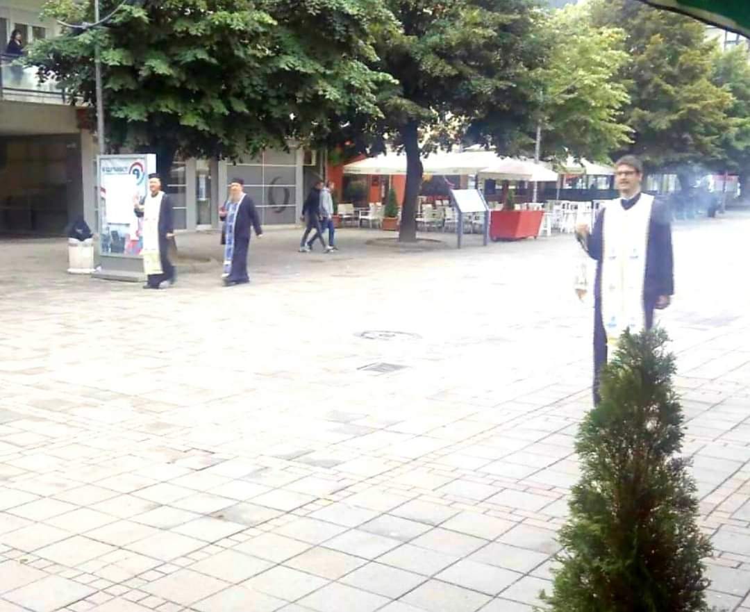 Osveštavanje ulica u Beranama – Molitvom protiv korone