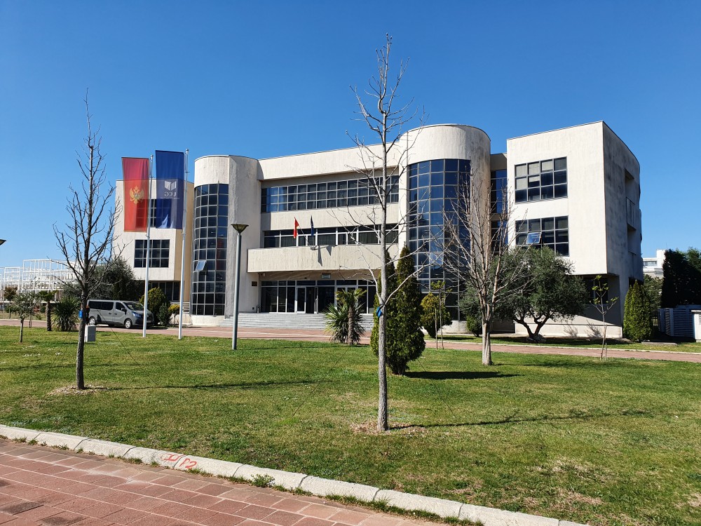 Raspisan konkurs za upis na specijalističke studije, otvoreno 2.299 mjesta