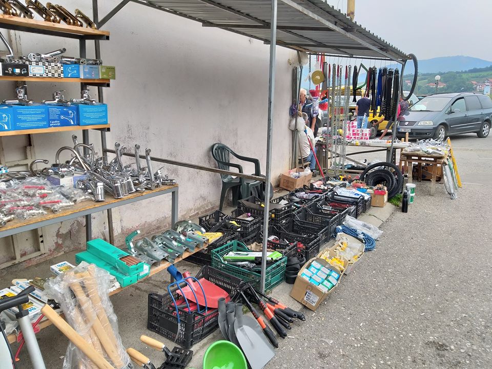 Na buvljaku iste cijene, ponuda slična ali potražnja slaba