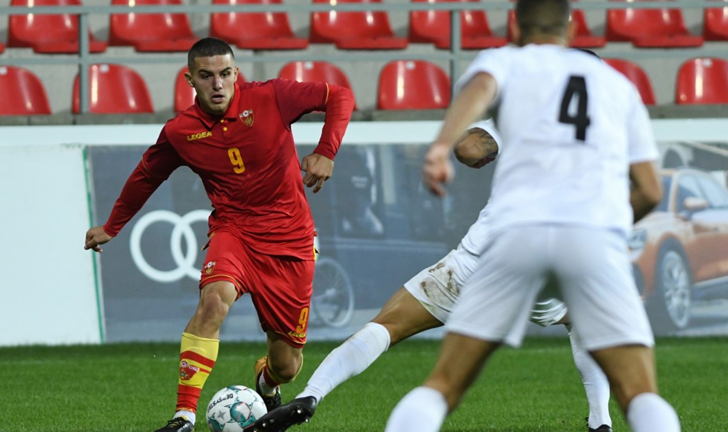 U2, Farska Ostrva, Crna Gora,