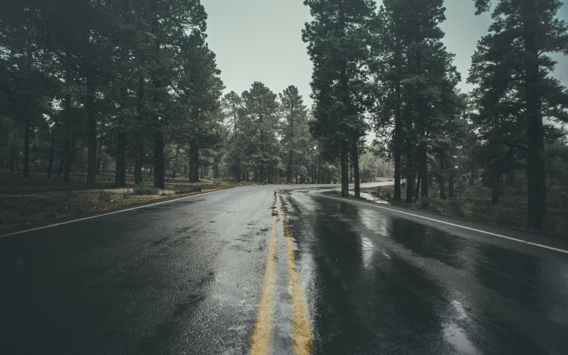 Klizavi kolovozi i smanjena vidljivost