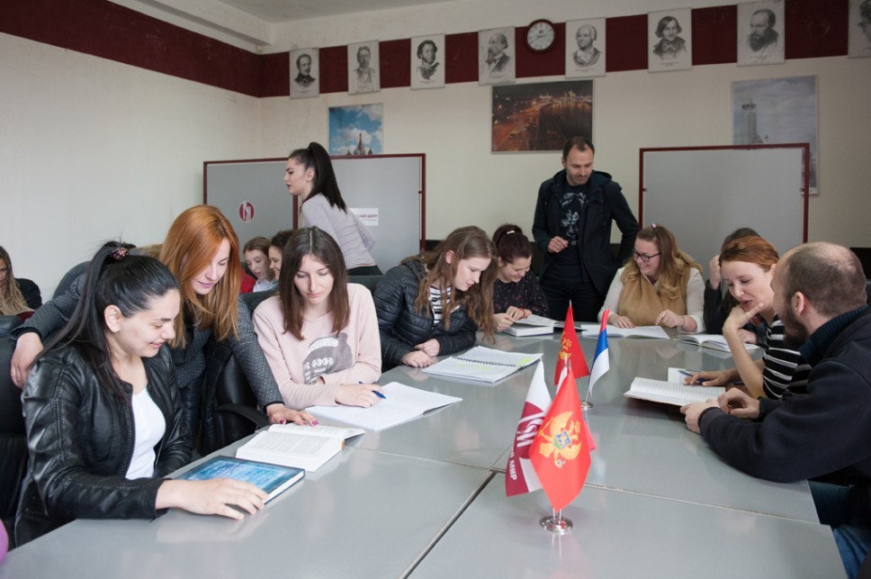 Filološki fakultet, UCG, korona, ispitni rok