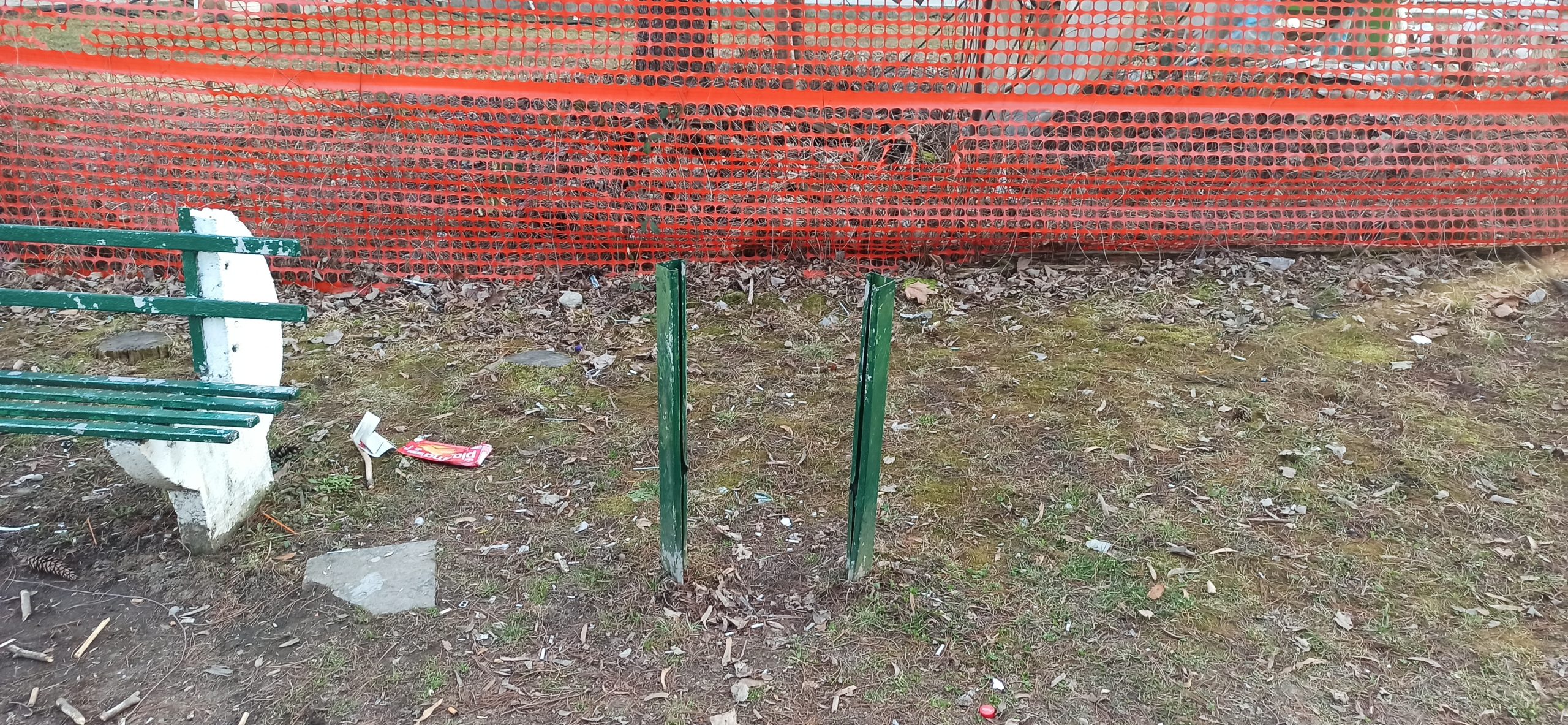 vandali "sredili" korpu