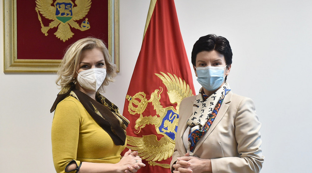 Mina Brajović, SZO, medicinska oprema