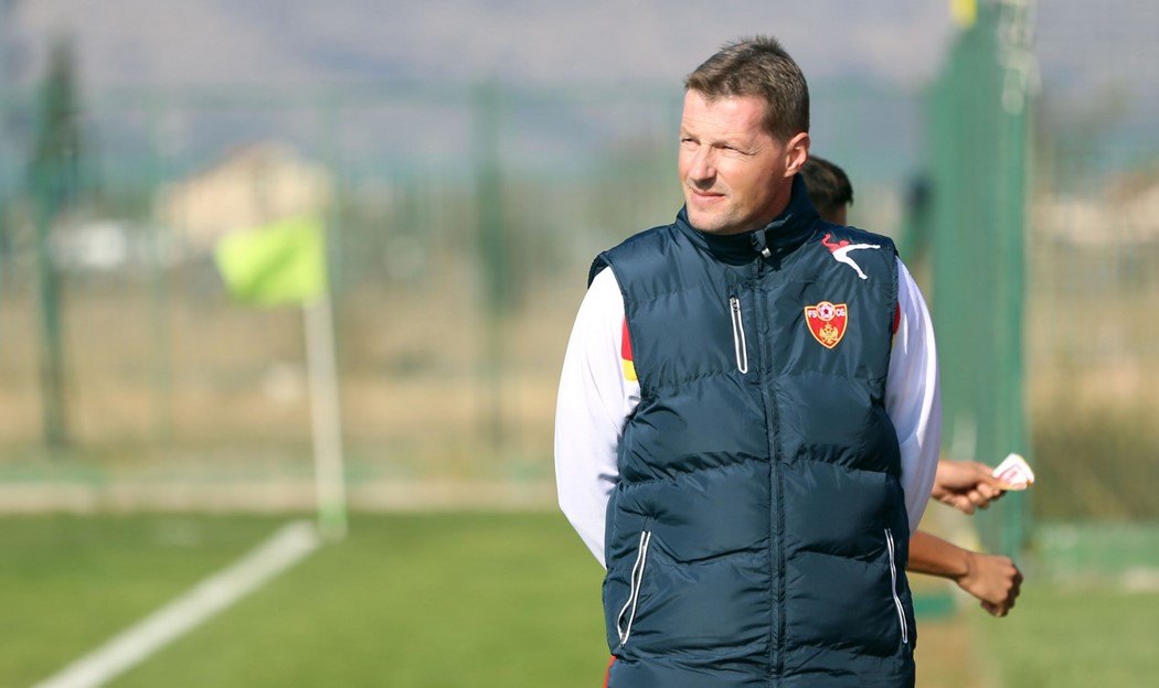 Goran Pešić, fudbal, reprezentacija