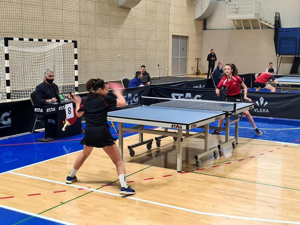 Andrej Milošević i Andrea Bajović, kadetski prvaci, stoni tenis