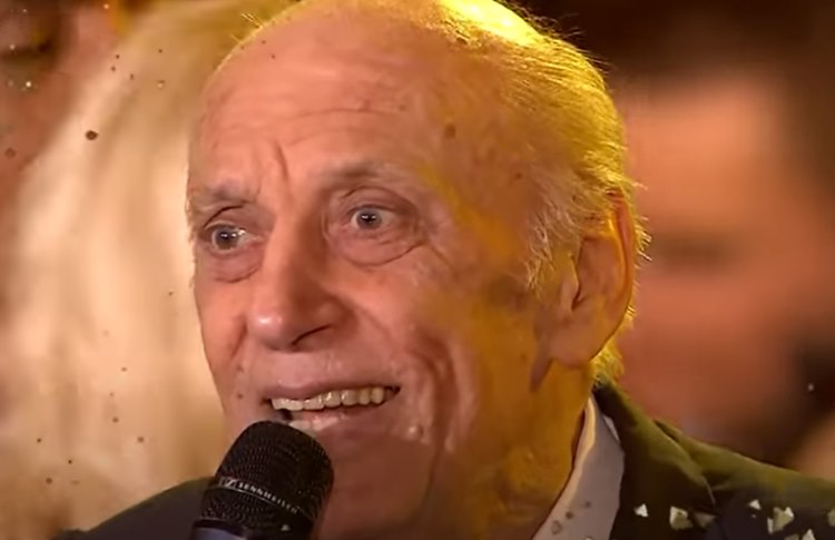 Predrag Živković Tozovac, pjevač