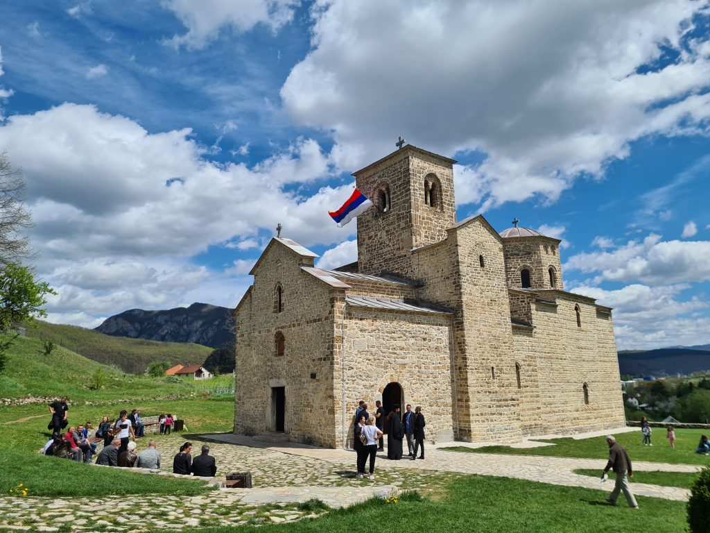 Slavi manastira Đurđevi stupovi prisustvovao Tihomir Bogavac