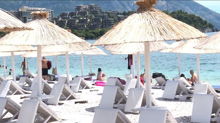 noćenja, crna gora, april