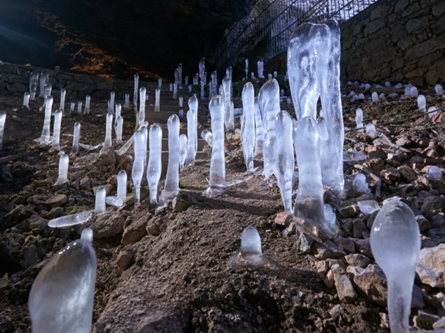 Postojnska jama,pećina, Jugoslaviija