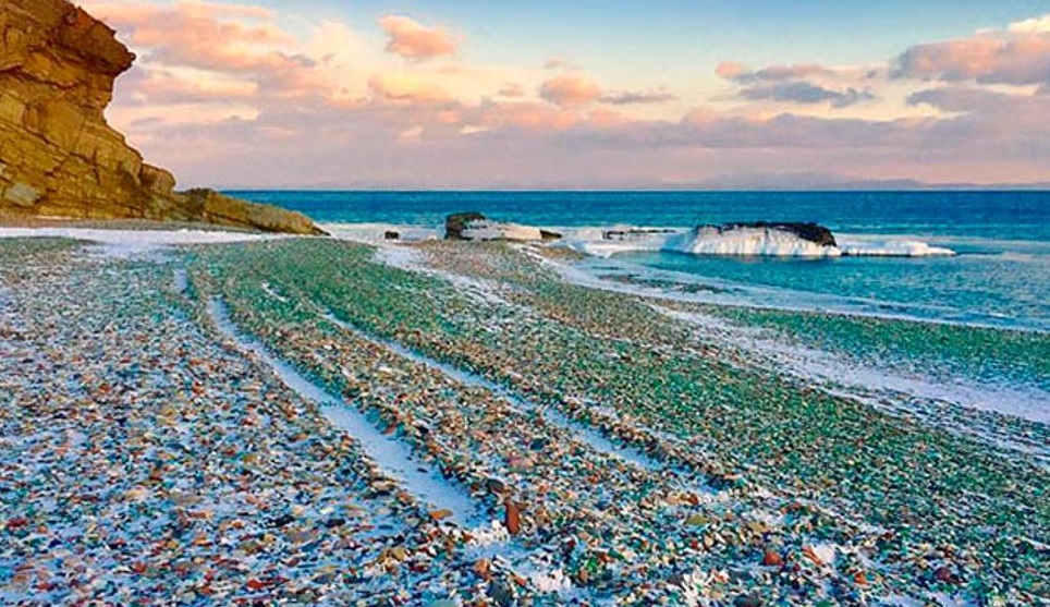 staklena plaža u rusiji
