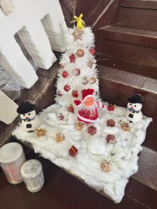 Djeca i roditelji izrađivali novogodišnje kreacije u vrtiću “Radmila Nedić”