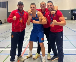 Ponos Crne Gore: Sjutra doček za crnogorske boksere