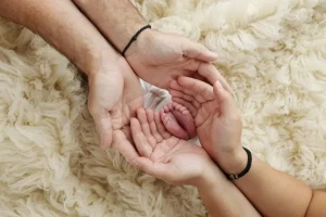 Očinsko odsustvo u Crnoj Gori: Očevi od danas imaju pravo na 10 dana