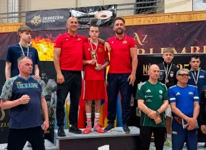 Tri zlata i šest medalja za Crnogorske boksere u Egeru