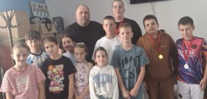Mladi šahisti u Beranama pokazali znanje i talenat na školskom prvenstvu
