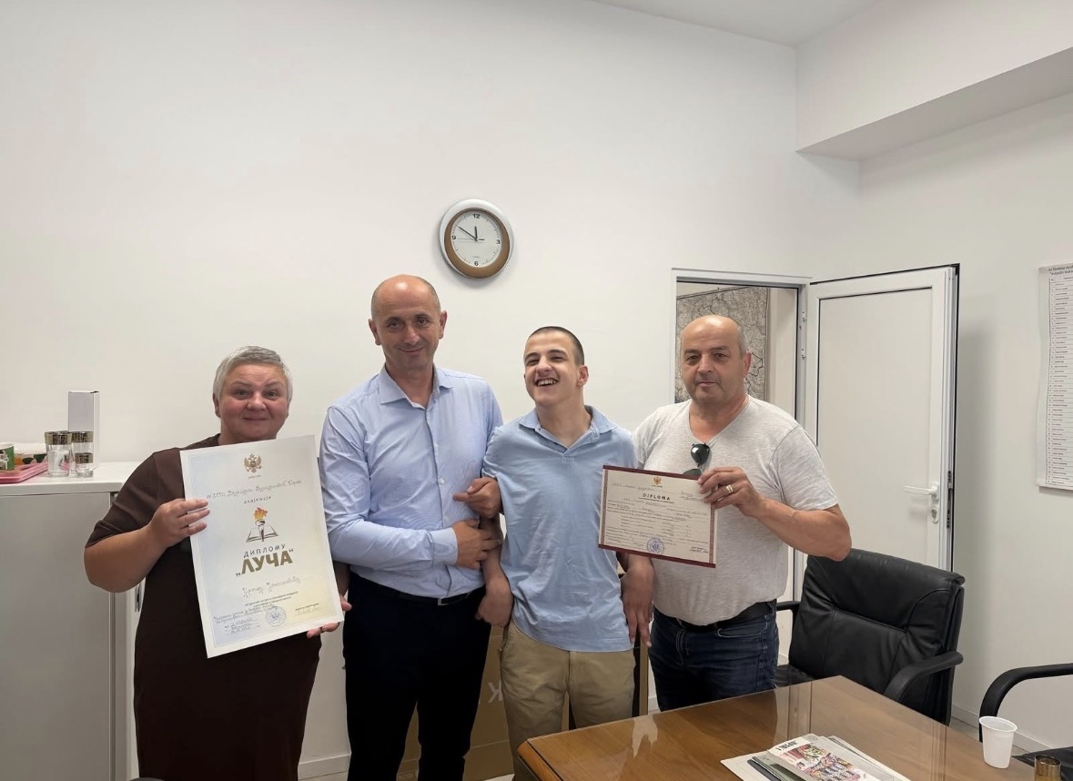 Uroš Joksimović, dobitnik Luča II diplome