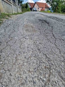 Petnjičani traže sanaciju oštećenog puta