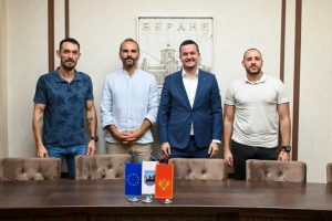 Pripreme za prvi MMA spektakl u Beranama