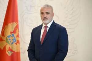 Jojić: mladima pružiti priliku da grade budućnost