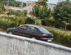 Pronađeno vozilo ubice iz Danilovgrada: Rus naoružan i u bjekstvu