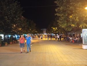 Subotnje veče u Beranama: Gradski korzo kao srce života i susreta