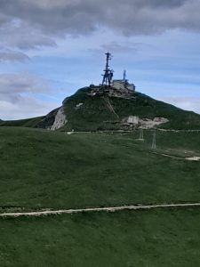 Repetitor na Zekovoj Glavi godinama čeka popravku